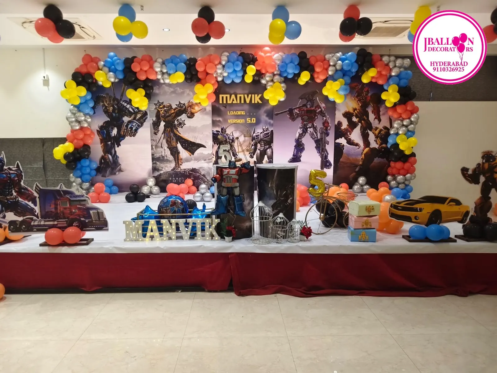 Superhero birthday decoration theme